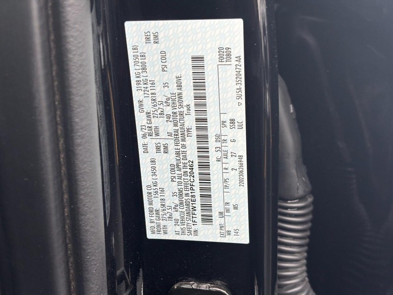 Ford F-150 Vehicle Full-screen Gallery Image 26