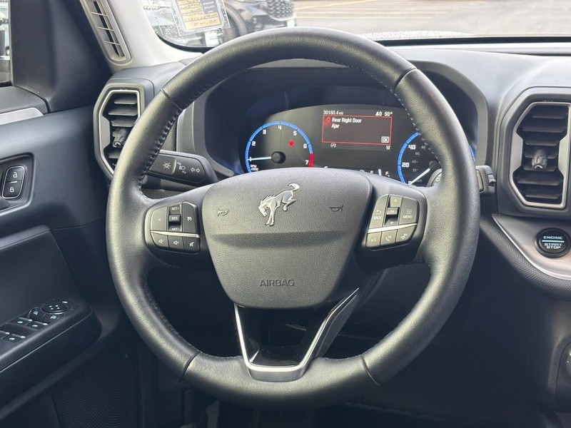 Ford Bronco Sport Vehicle Full-screen Gallery Image 12