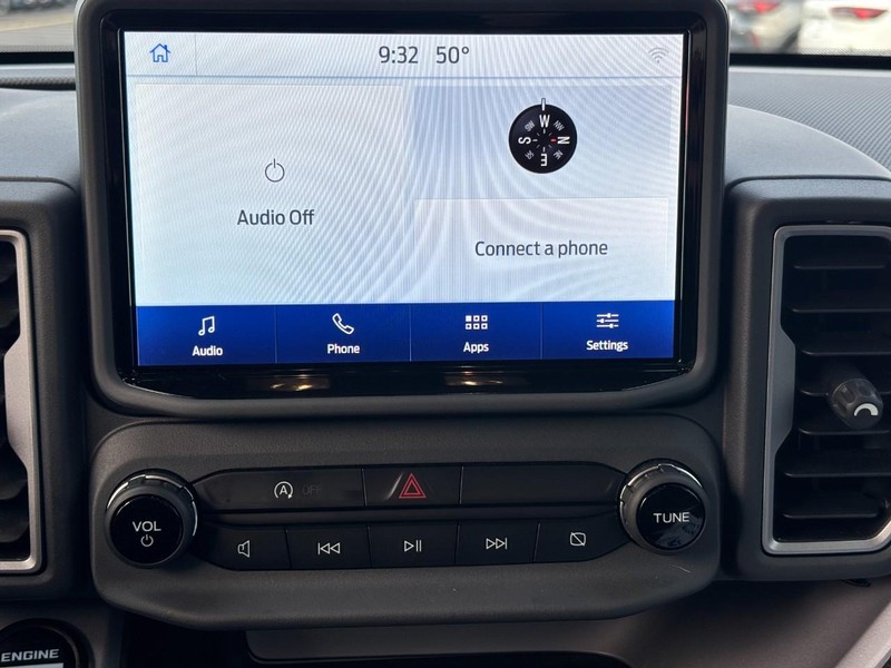 Ford Bronco Sport Vehicle Full-screen Gallery Image 20