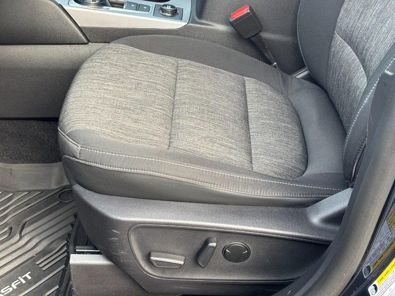 Ford Bronco Sport Vehicle Full-screen Gallery Image 25