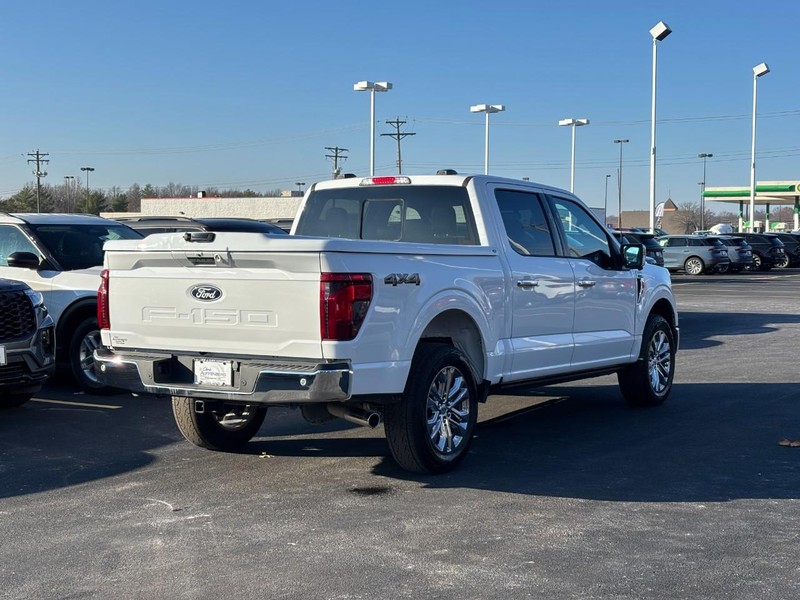 Ford F-150 Vehicle Full-screen Gallery Image 03