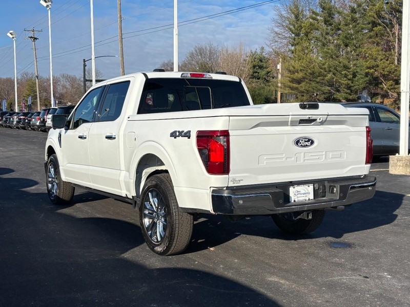 Ford F-150 Vehicle Full-screen Gallery Image 05