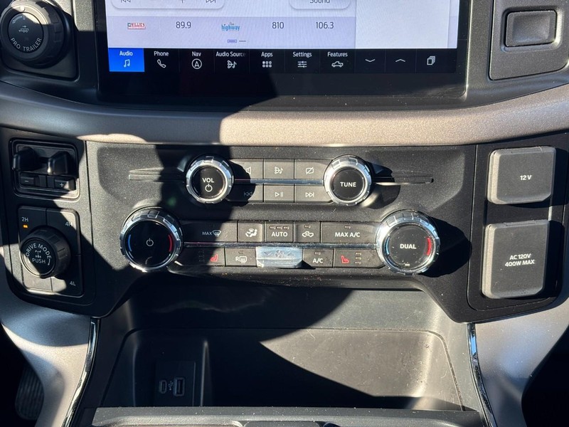 Ford F-150 Vehicle Full-screen Gallery Image 13