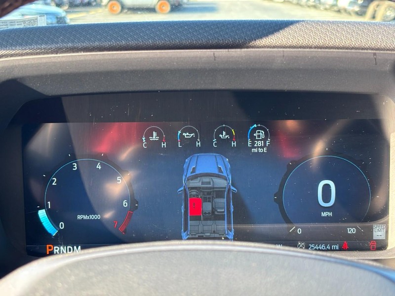 Ford F-150 Vehicle Full-screen Gallery Image 18