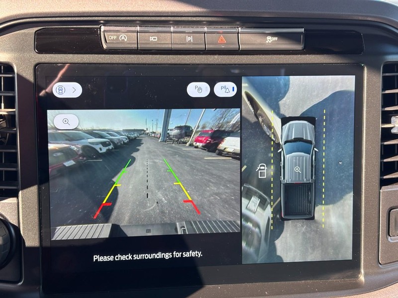 Ford F-150 Vehicle Full-screen Gallery Image 20