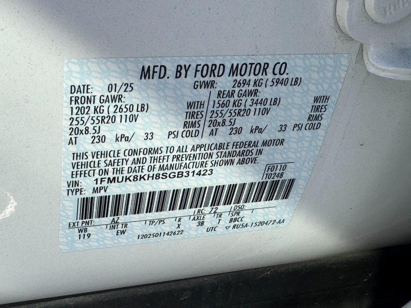 Ford Explorer Vehicle Full-screen Gallery Image 27