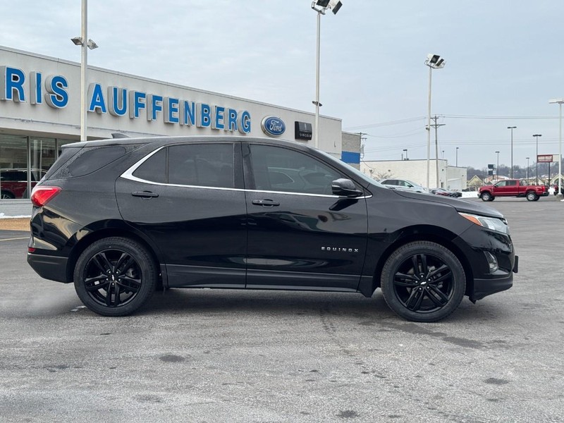 Chevrolet Equinox Vehicle Full-screen Gallery Image 01