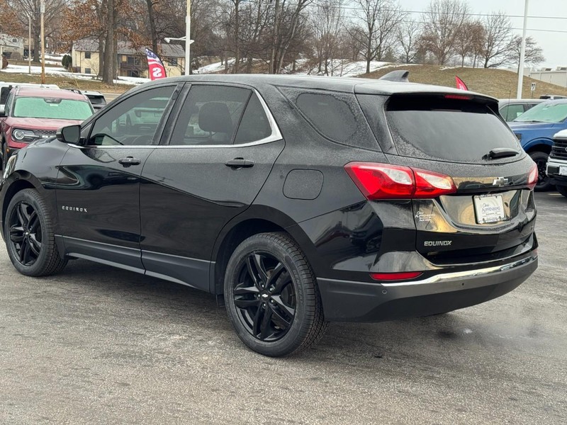 Chevrolet Equinox Vehicle Full-screen Gallery Image 06