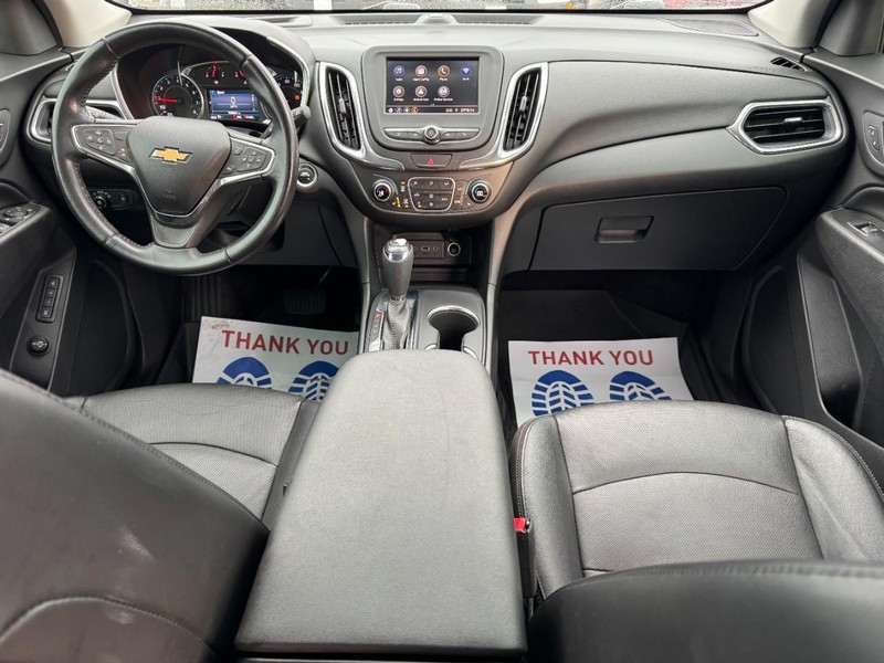 Chevrolet Equinox Vehicle Full-screen Gallery Image 11