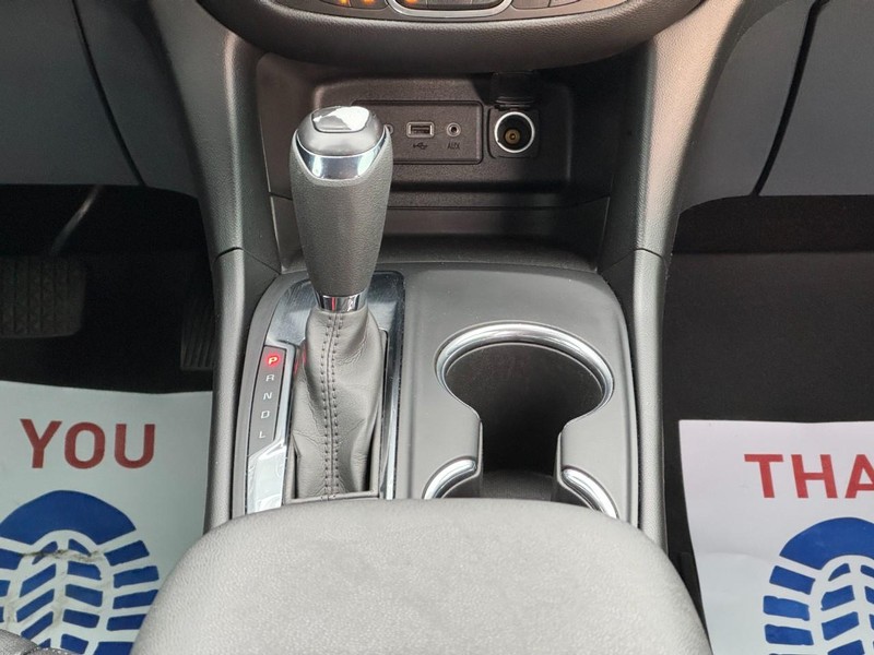 Chevrolet Equinox Vehicle Full-screen Gallery Image 14