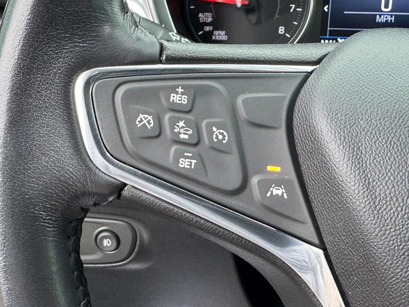 Chevrolet Equinox Vehicle Full-screen Gallery Image 17