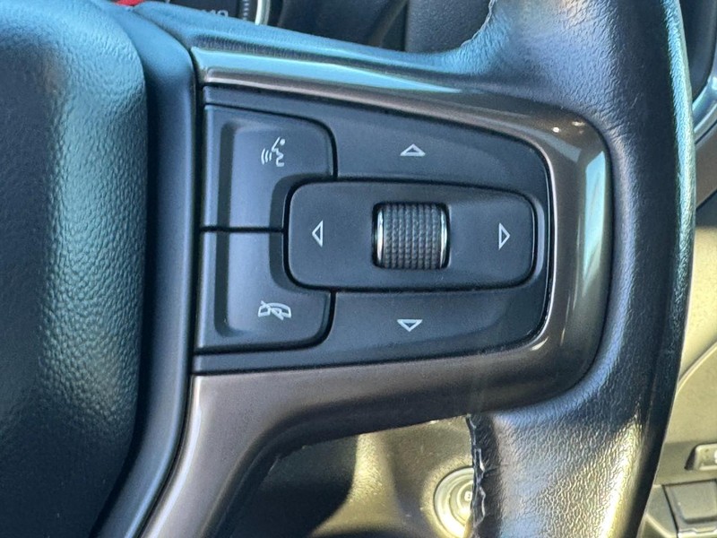 Chevrolet Silverado 1500 LTD Vehicle Full-screen Gallery Image 19