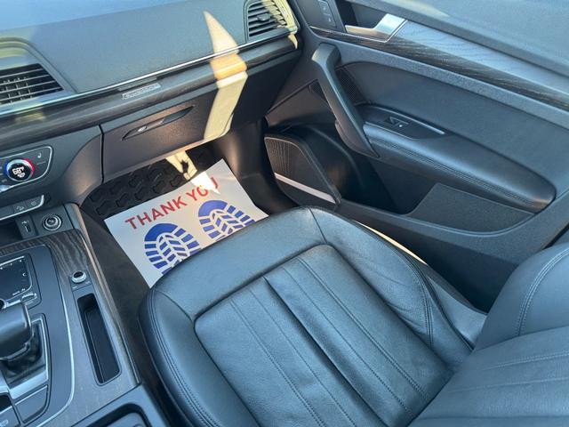 Audi Q5 Vehicle Full-screen Gallery Image 15