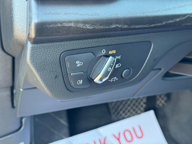 Audi Q5 Vehicle Full-screen Gallery Image 17