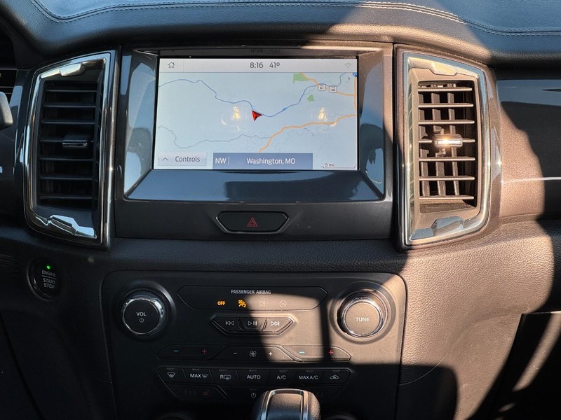 Ford Ranger Vehicle Full-screen Gallery Image 13