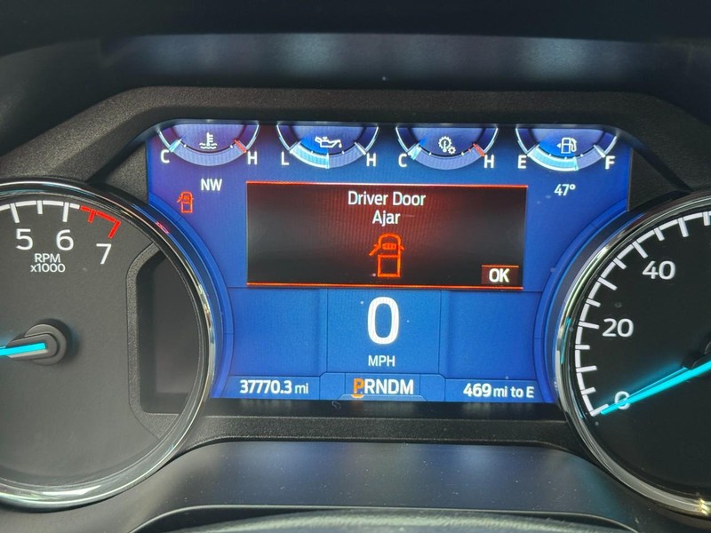 Ford F-150 Vehicle Full-screen Gallery Image 21