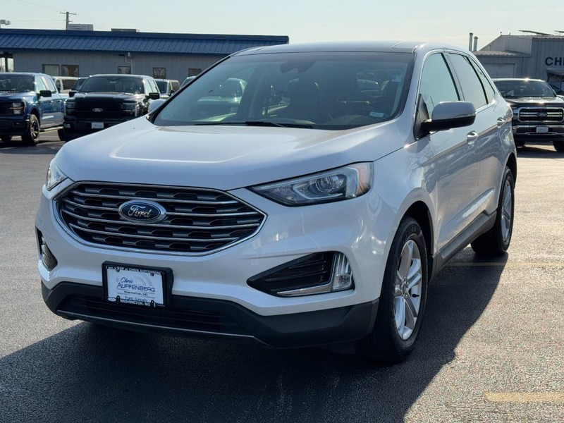 Ford Edge Vehicle Full-screen Gallery Image 09