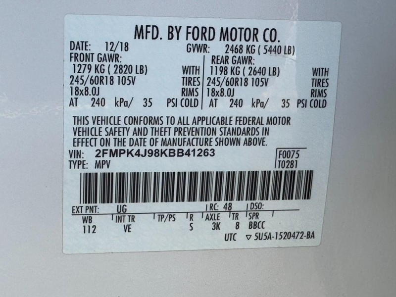 Ford Edge Vehicle Full-screen Gallery Image 24