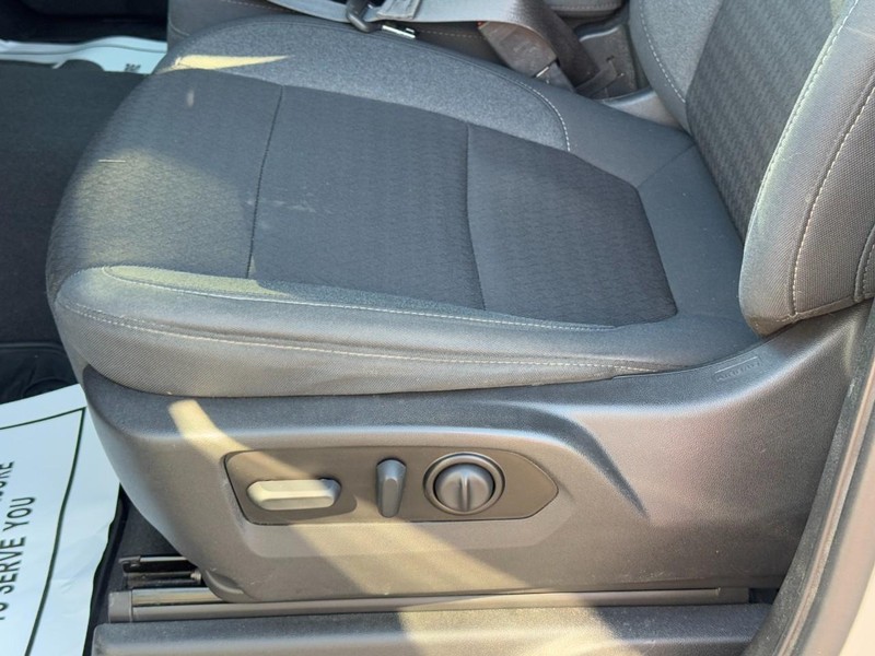 Chevrolet Silverado 1500 LTD Vehicle Full-screen Gallery Image 22