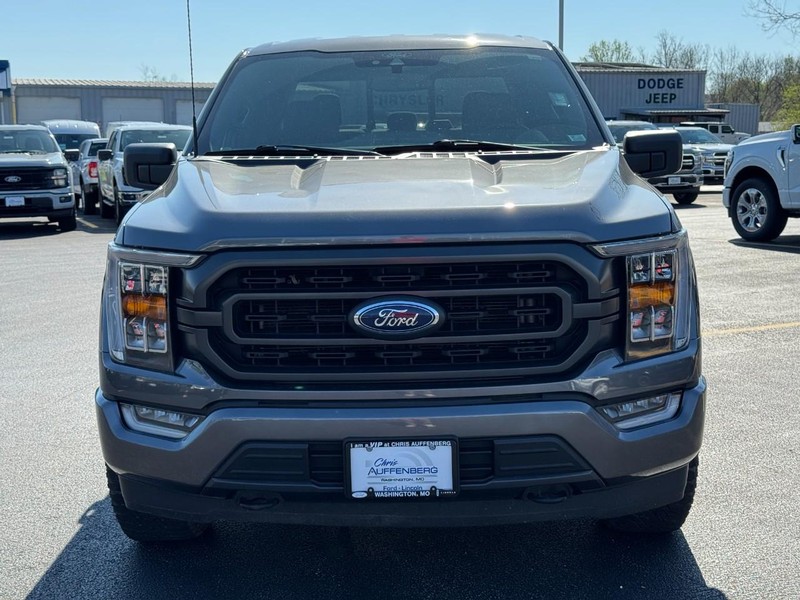 Ford F-150 Vehicle Full-screen Gallery Image 09