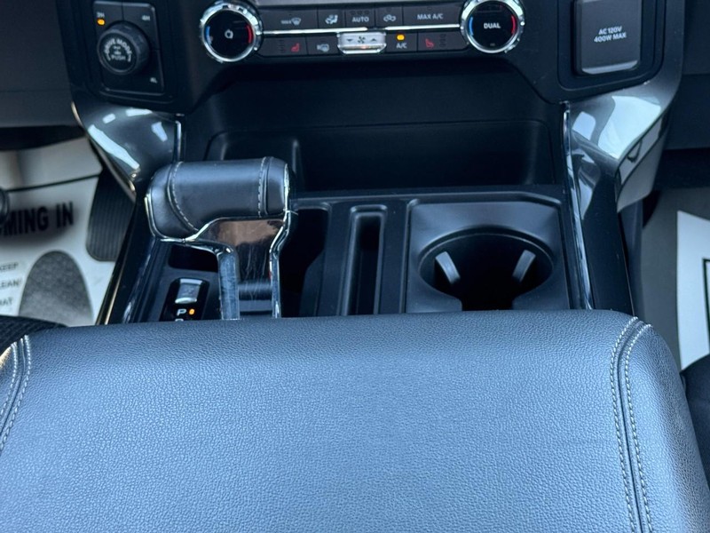 Ford F-150 Vehicle Full-screen Gallery Image 14