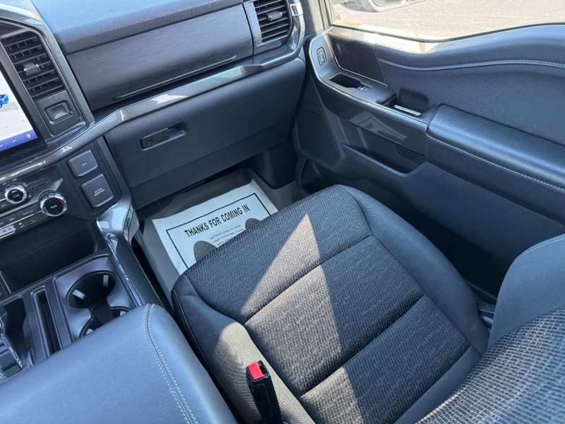 Ford F-150 Vehicle Full-screen Gallery Image 15