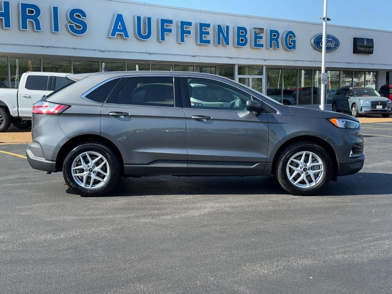 Ford Edge Vehicle Full-screen Gallery Image 01
