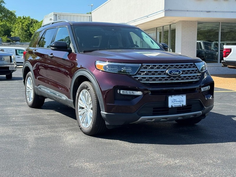 Ford Explorer Vehicle Full-screen Gallery Image 02