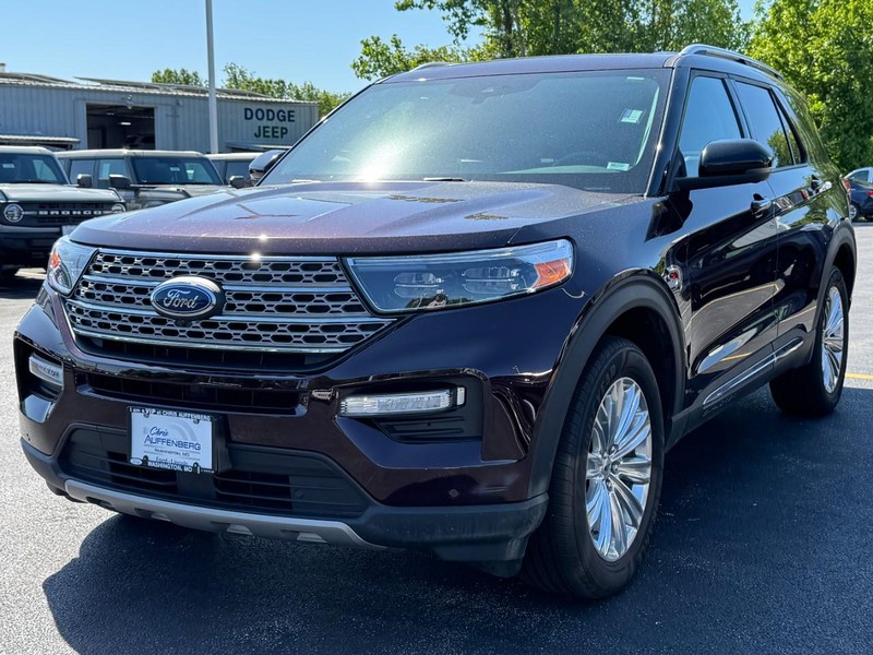 Ford Explorer Vehicle Full-screen Gallery Image 08
