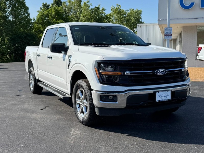 Ford F-150 Vehicle Full-screen Gallery Image 02