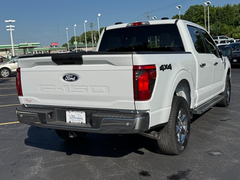Ford F-150 Vehicle Full-screen Gallery Image 03