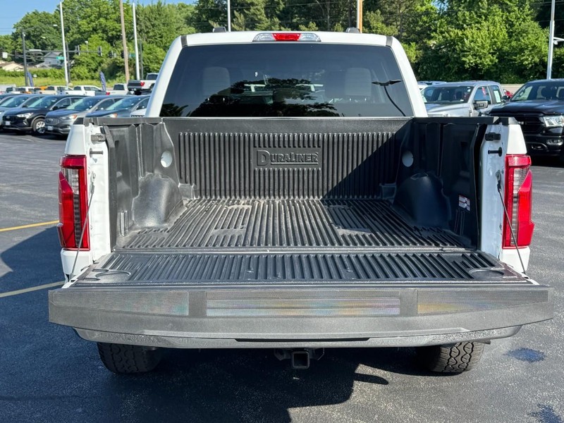 Ford F-150 Vehicle Full-screen Gallery Image 05