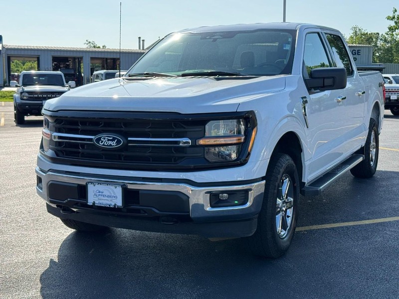 Ford F-150 Vehicle Full-screen Gallery Image 08
