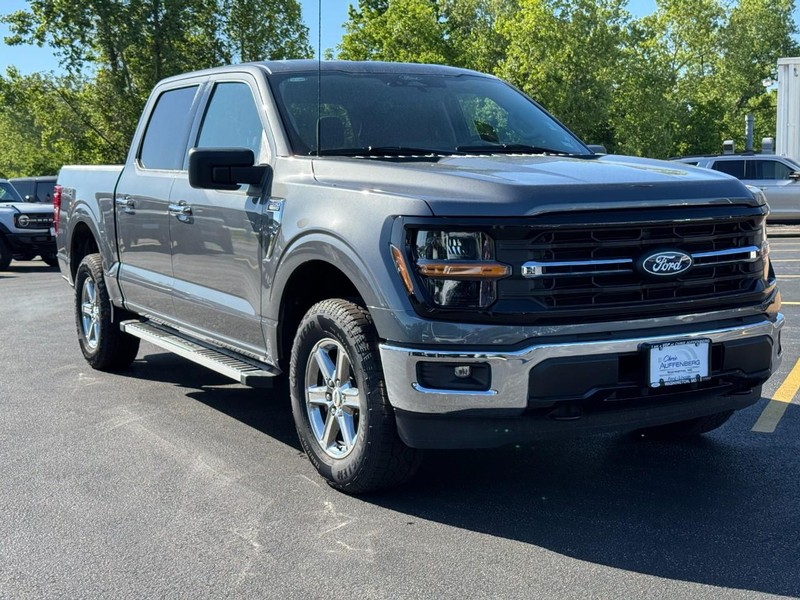 Ford F-150 Vehicle Full-screen Gallery Image 02