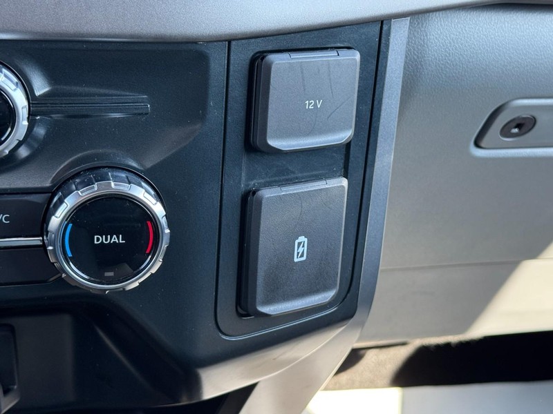 Ford F-150 Vehicle Full-screen Gallery Image 20