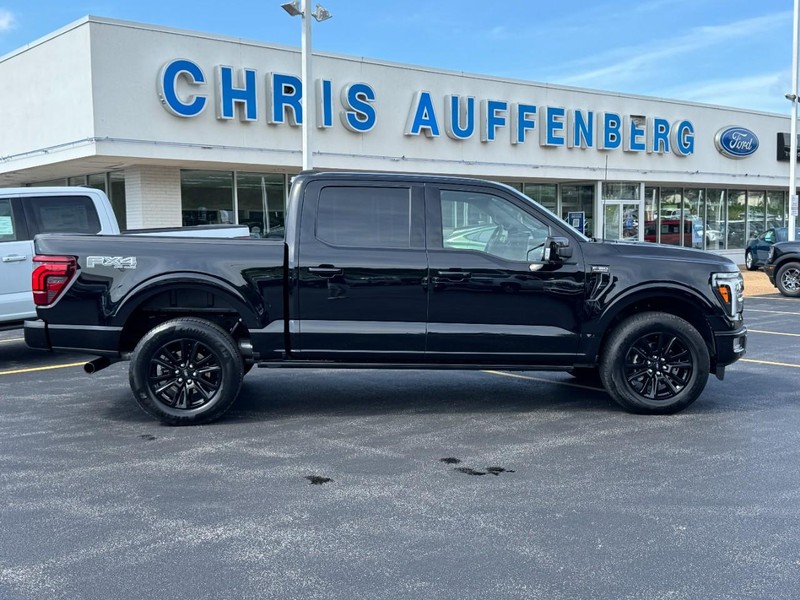 Ford F-150 Vehicle Full-screen Gallery Image 01