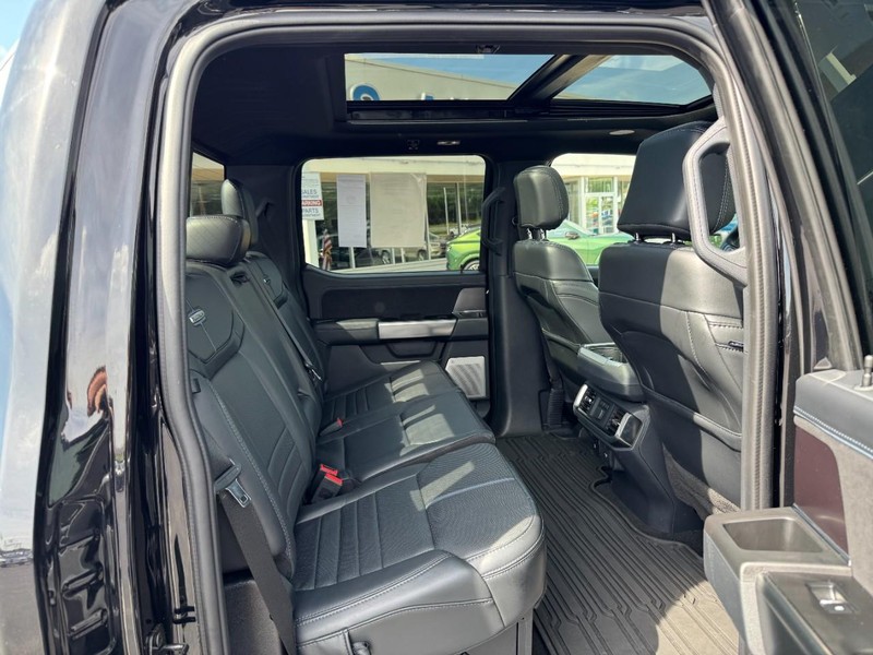 Ford F-150 Vehicle Full-screen Gallery Image 10