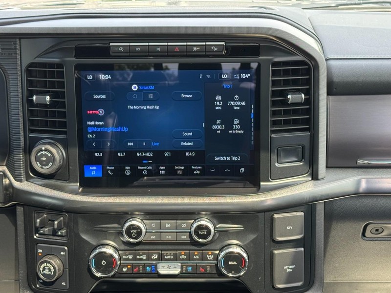 Ford F-150 Vehicle Full-screen Gallery Image 14