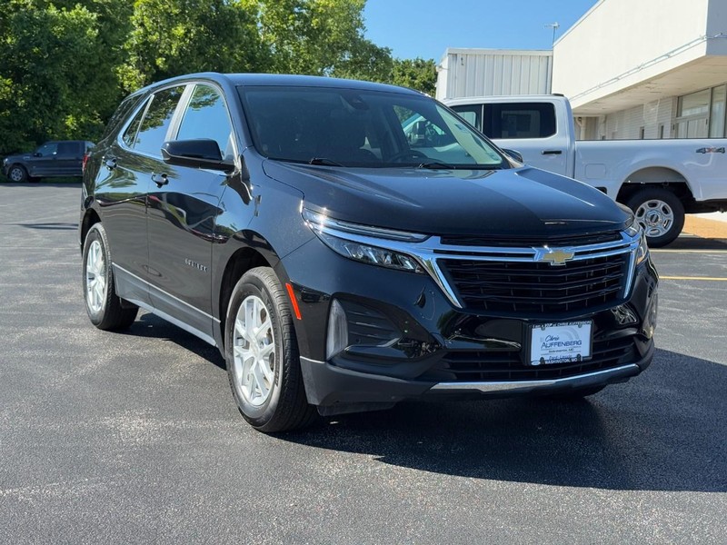 Chevrolet Equinox Vehicle Full-screen Gallery Image 02