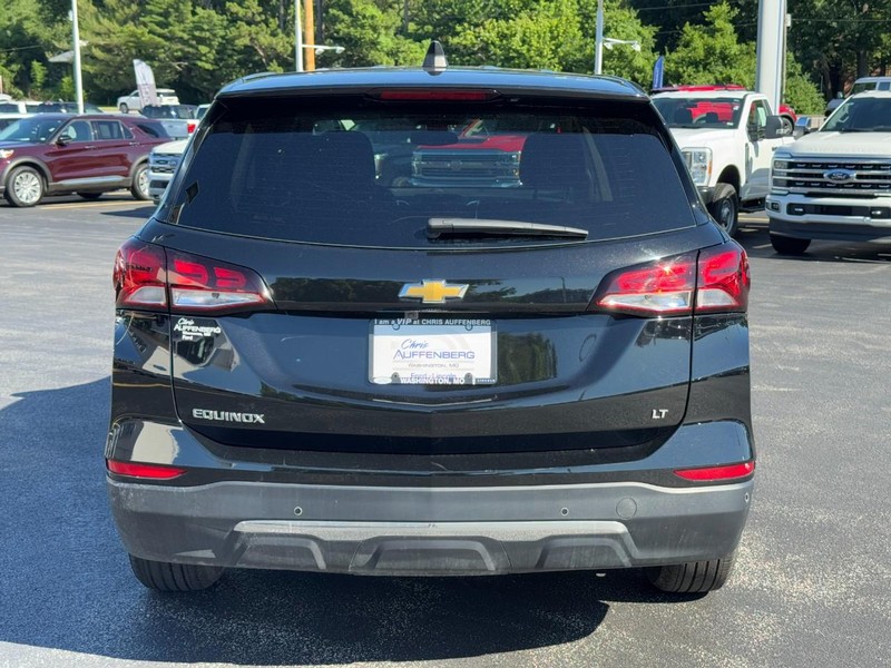 Chevrolet Equinox Vehicle Full-screen Gallery Image 04