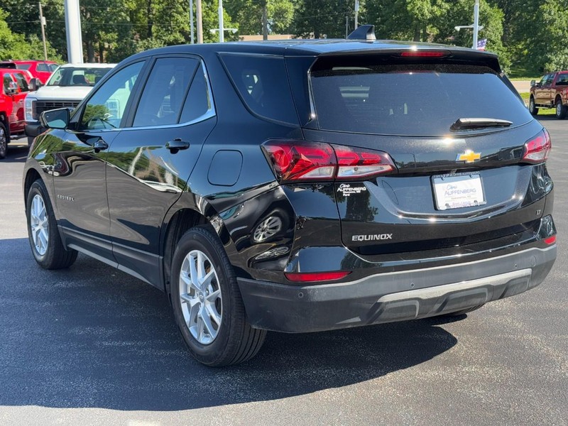 Chevrolet Equinox Vehicle Full-screen Gallery Image 06