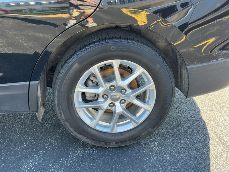 Chevrolet Equinox Vehicle Full-screen Gallery Image 07