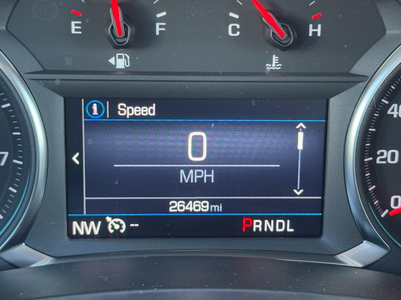 Chevrolet Equinox Vehicle Full-screen Gallery Image 18