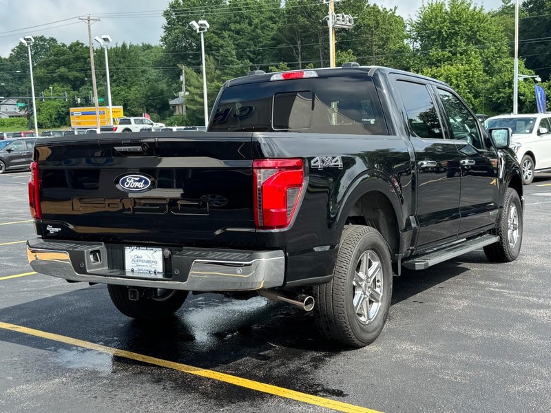 Ford F-150 Vehicle Full-screen Gallery Image 03