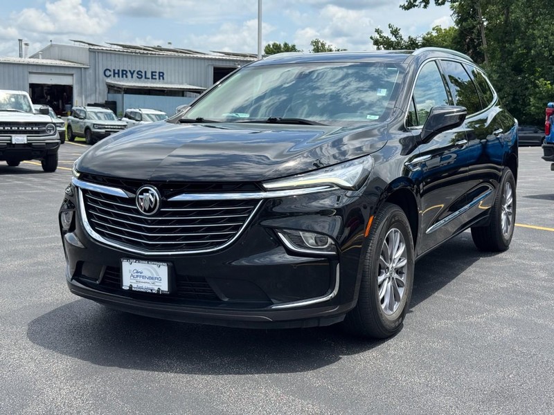 Buick Enclave Vehicle Full-screen Gallery Image 08