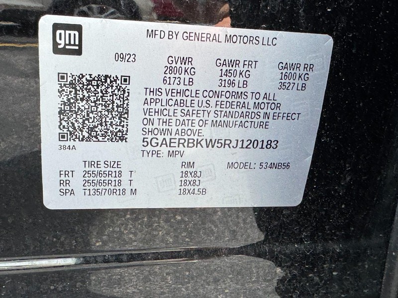 Buick Enclave Vehicle Full-screen Gallery Image 25