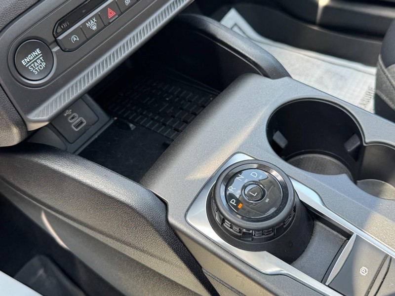 Ford Bronco Sport Vehicle Full-screen Gallery Image 19