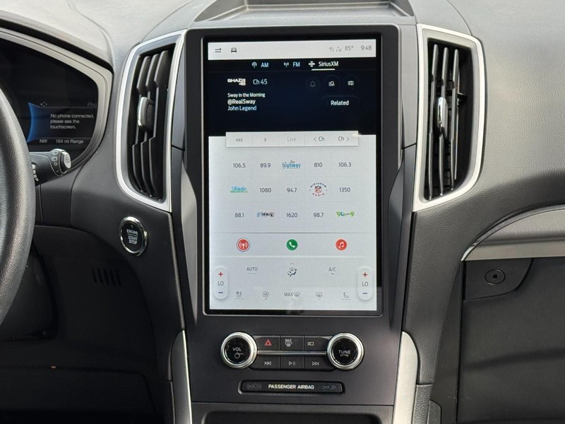 Ford Edge Vehicle Full-screen Gallery Image 13