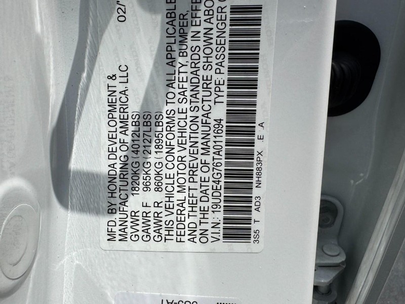Acura Integra Vehicle Full-screen Gallery Image 25