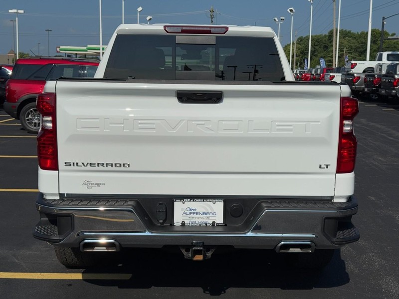 Chevrolet Silverado 1500 Vehicle Full-screen Gallery Image 04